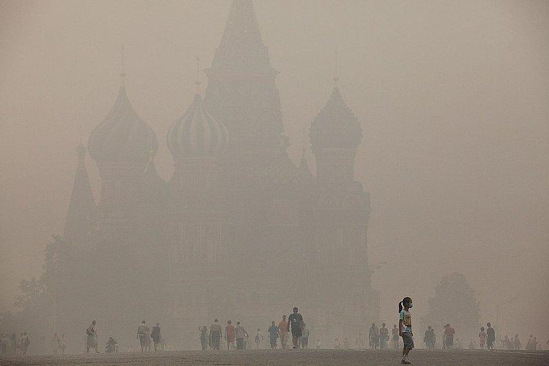"Красная площадь" в тумане.