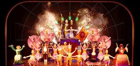 http://italia-ru.com/files/9teatrocapodanno-.jpg