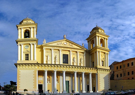 http://italia-ru.com/files/basilica-san-maurizio.jpg