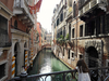 В Венеции туристка нашла 2700 евро и отнесла деньги в полицию