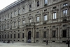 В Милане голубь влетел в Палаццо Марино и повредил ценный холст Аббиати
