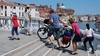 В Венеции туристам запретили ездить на велосипедах