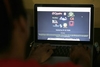 Более 20% итальянских подростков проводят слишком много времени в интернете