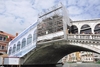 В Венеции началась реставрация моста Понте Риальто