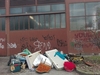 В Милане мужчина, выбрасывавший мусор в незаконных местах, попался из-за отправл