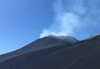 Вулкан Этна на Сицилии начал снова активно выбрасывать пепел