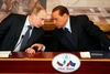 Берлускони: "Я восстановил отношения с Путиным". Затем он отрицает свои слова. L