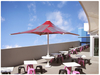 Езоло стал первым курортом Италии, где установили пляжные зонты, работающие на с