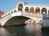 В Венеции отреставрируют знаменитый мост Риальто