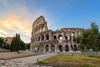 В Риме турист отбил кусок камня от Колизея и попытался унести его, спрятав в кар