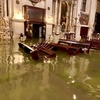 Власти Венеции после катастрофического наводнения наглядно продемонстрировали, к