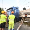 В провинции Варезе фура столкнулась с поездом на железнодорожном переезде