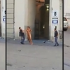 Второй случай за несколько дней: иммигрант из Туниса избивает полицейских и разд