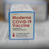 Ожидается, что вакцина Moderna защитит как минимум на год от заражения коронавир