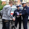 Мэр Новары запретил гражданам одеваться вызывающе, распивать алкоголь на улице п