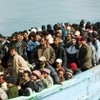 На Лампедузу за два дня высадилось более 2 тысяч нелегальных иммигрантов, власти