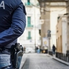 Полиция задержала 25-летнего сенегальца за изнасилование несовершеннолетней в Йе