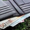 В Авеллино прохожий нашел на улице бумажник с 10 000 евро внутри и вернул его вл