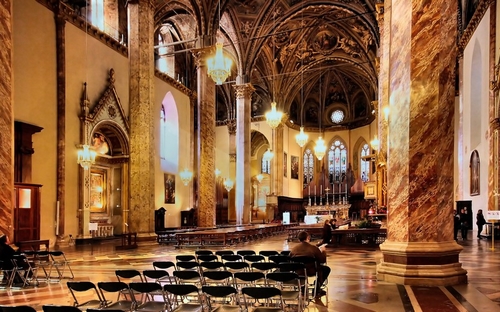 cattedrale-di-san-lorenzo-perugia-a19282518.jpg