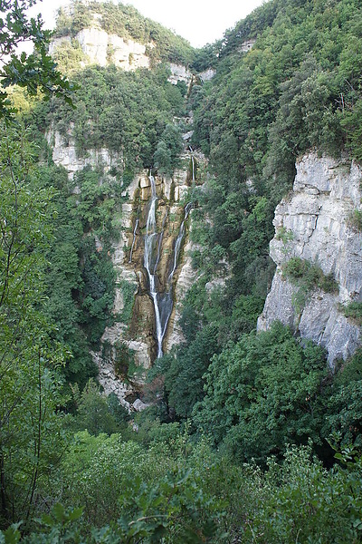 200-метровый водопад Del Verde