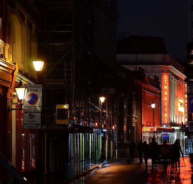 Вечер . Дождь. Лондон