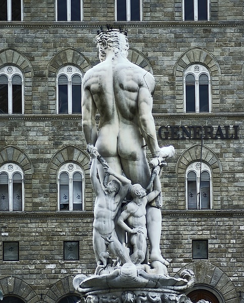 Quello, che Generali non vedono mai. (Или: Не Давид, но рядом стоит) Fontana del Nettuno Firenze, 24-05-2015,foto by iramashura.