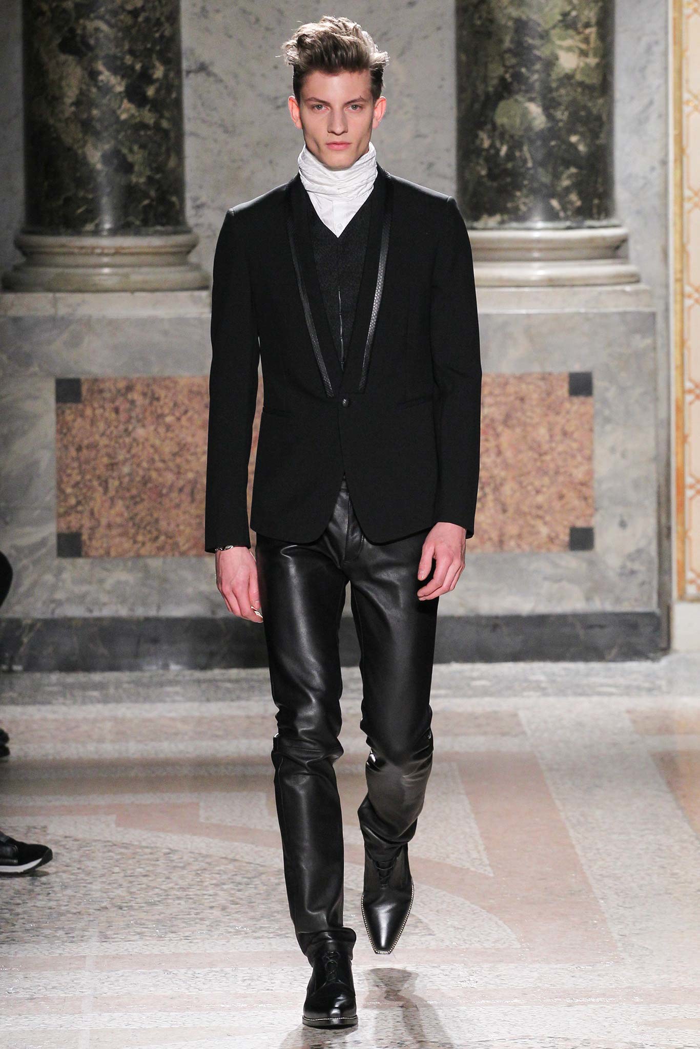 http://italia-ru.com/files/marc0413.jpg