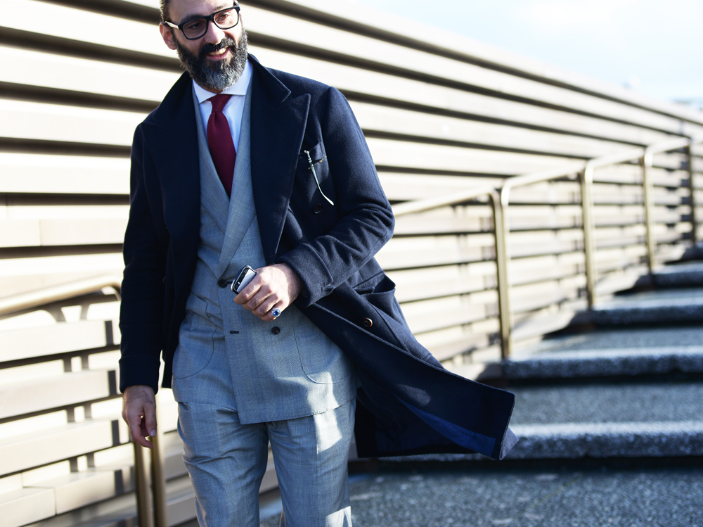 http://italia-ru.com/files/pitti-1-16-completo-cappotto-blu.jpg