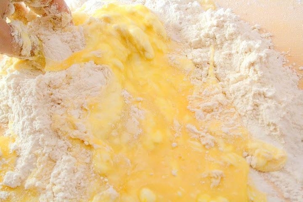 Лапша домашняя на 1 яйце, пошаговый рецепт с фото от автора Лилия Журина на ккал