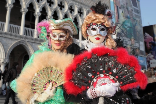 Маски Венецианского карнавала
