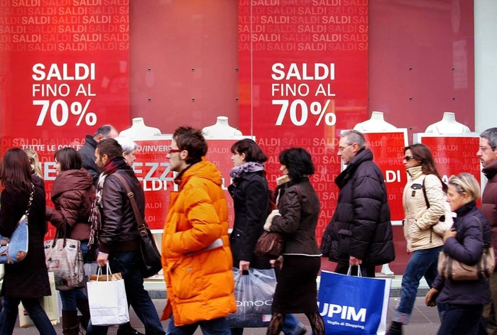 Шоппинг в Милане - Скидки варьируются от 30 до 80%
