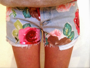 http://italia-ru.com/files/shorts-customizzati-rose.jpg