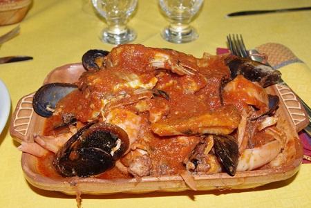 https://italia-ru.com/files/cacciucco.jpg