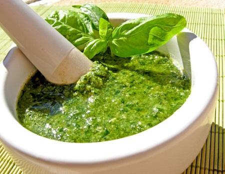 https://italia-ru.com/files/pesto_genovese.jpg